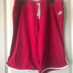 Nike Knee Length Capri